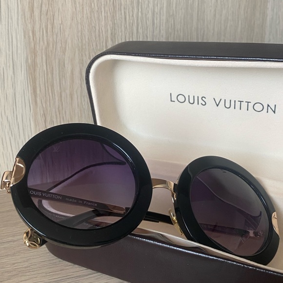 VINTAGE Louis Vuitton Round Black Sunglasses - Picture 3 of 10